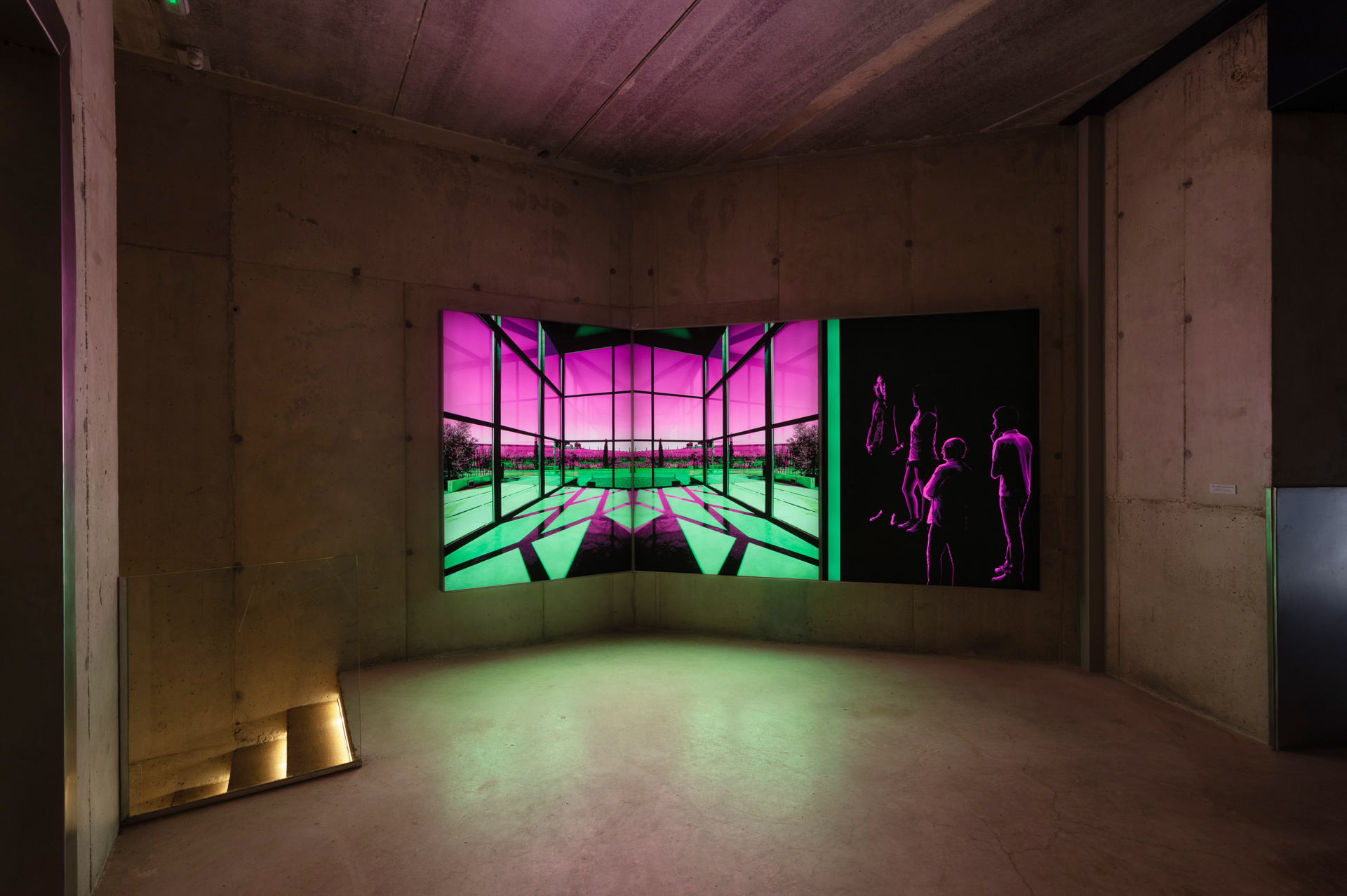 El hechizo de la luz. Mural lumínico. Bodega Requena, Valencia, 2018
			