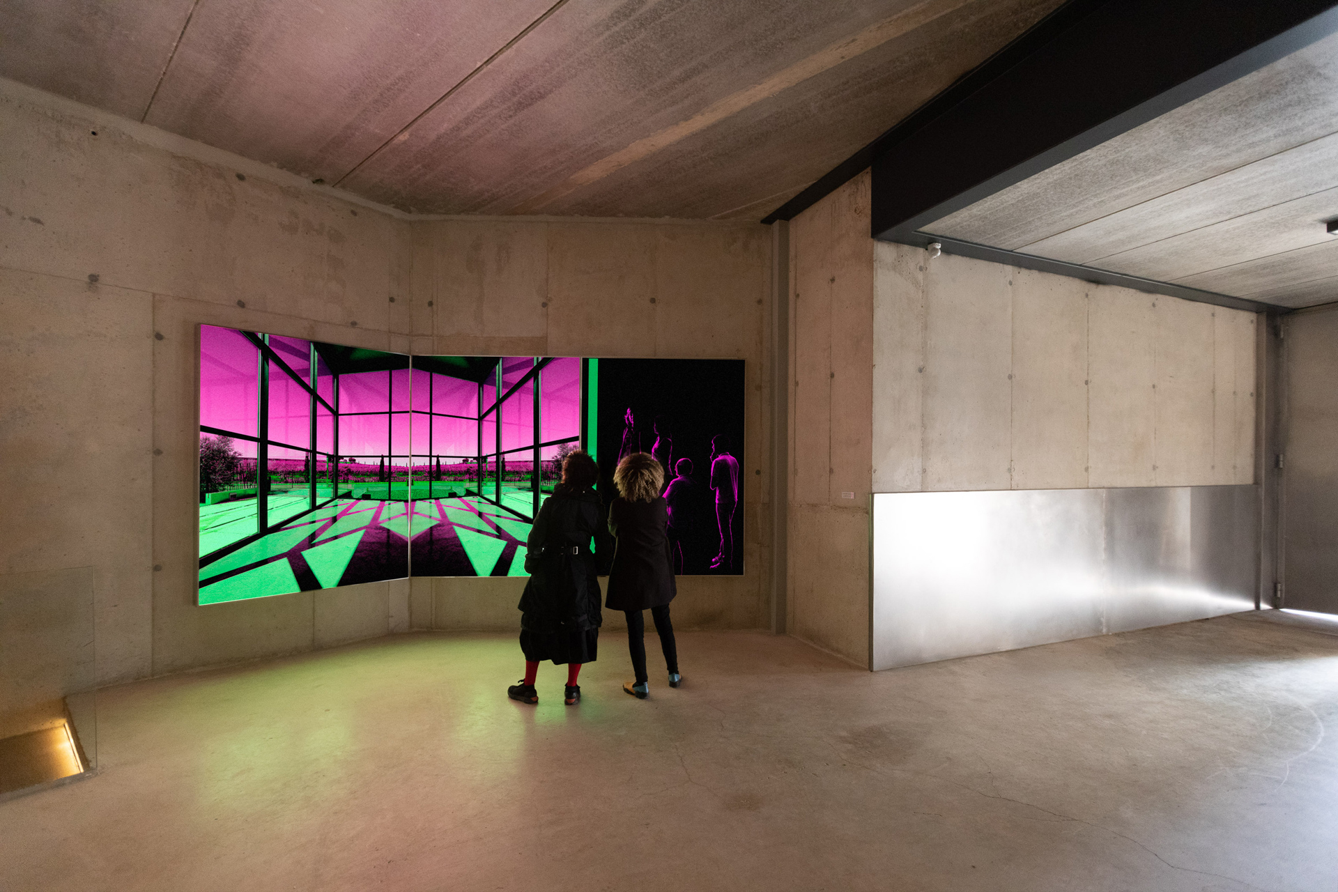 El hechizo de la luz. Mural lumínico. Bodega Requena, Valencia, 2018
			